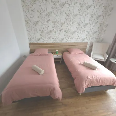 Le Qg Du 86, 4-6 Pers, A 5 Min Du Futuroscope