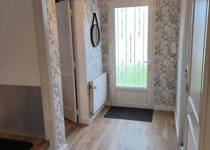 Hébergement de vacances Le Qg Du 86, 4-6 Pers, A 5 Min Du Futuroscope Chasseneuil-du-Poitou