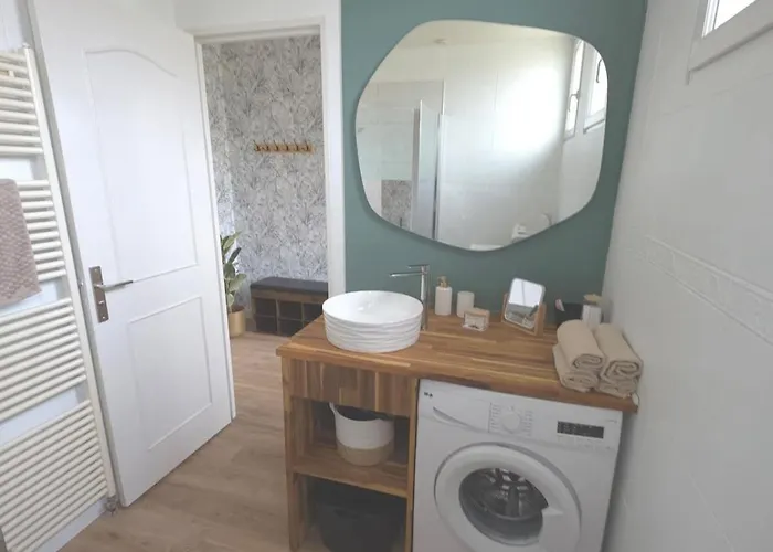 Le Qg Du 86, 4-6 Pers, A 5 Min Du Futuroscope *