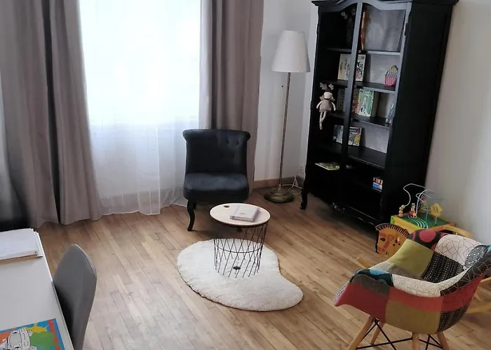 Le Qg Du 86, 4-6 Pers, A 5 Min Du Futuroscope