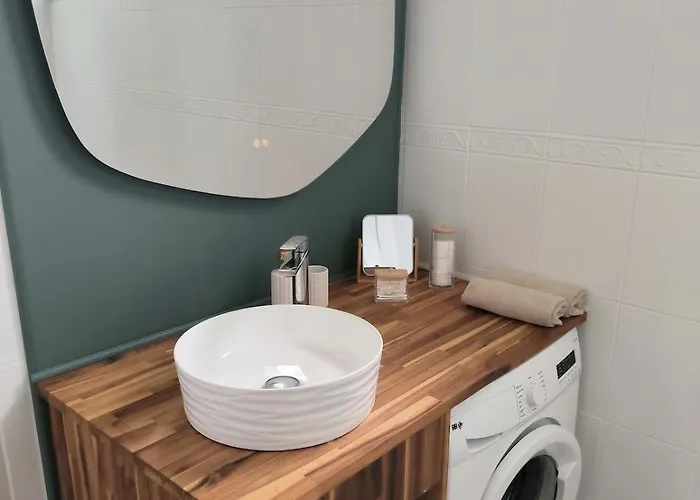 Le Qg Du 86, 4-6 Pers, A 5 Min Du Futuroscope Hébergement de vacances